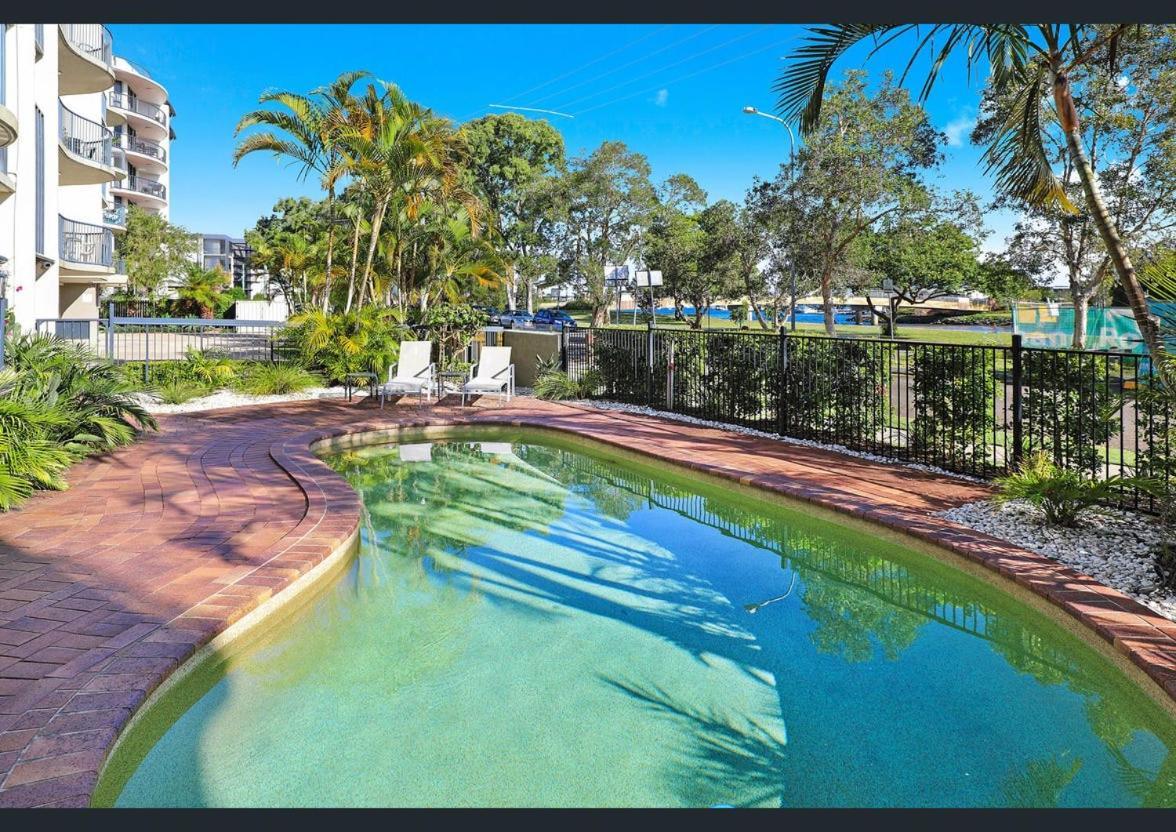 Excellsior Apartments Mooloolaba Luaran gambar