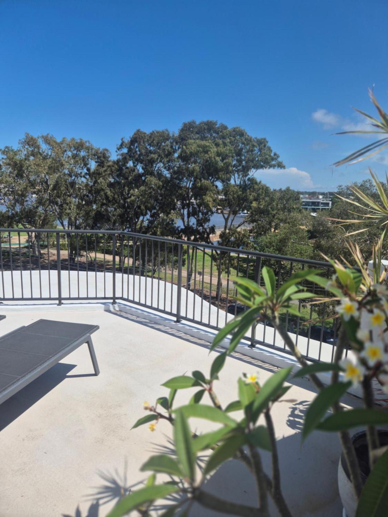 Excellsior Apartments Mooloolaba Luaran gambar